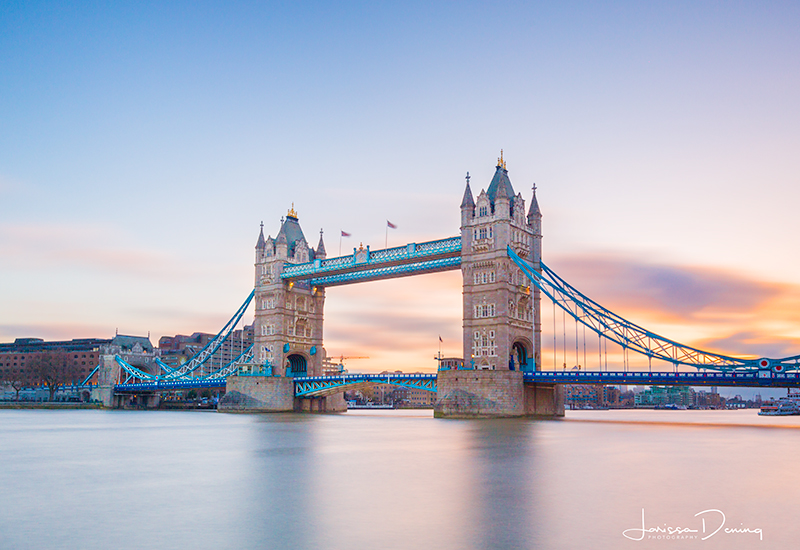 A pretty sunrise at Tower Bridge, London