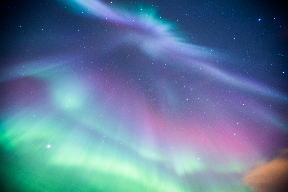 Aurora dancing overhead F2.8 @20 seconds, ISO 1200
